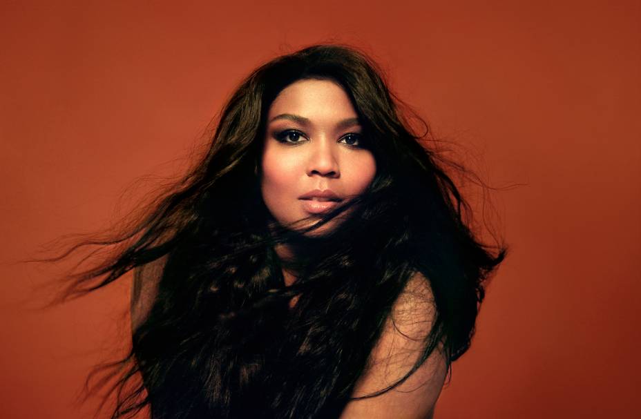 Lizzo, cantora, compositora, happer,  norte americana, 2019.