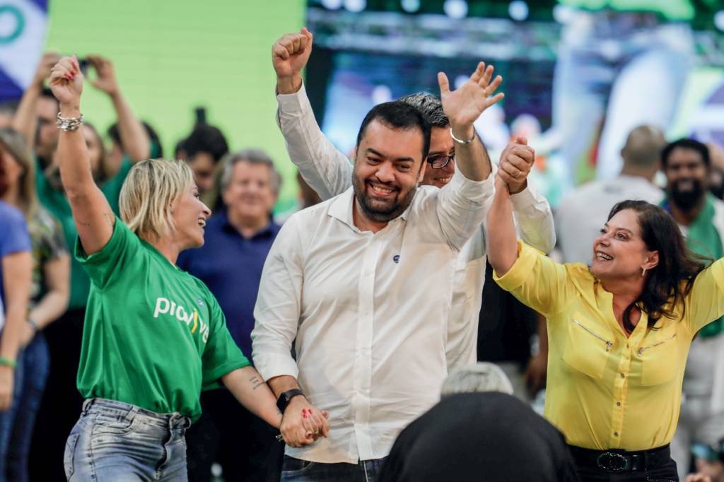 RJ, 24.07.2022 – Eleições / Jair Bolsonaro O OPONENTE - Castro em ação: ele ajuda a sedimentar o eleitorado evangélico -