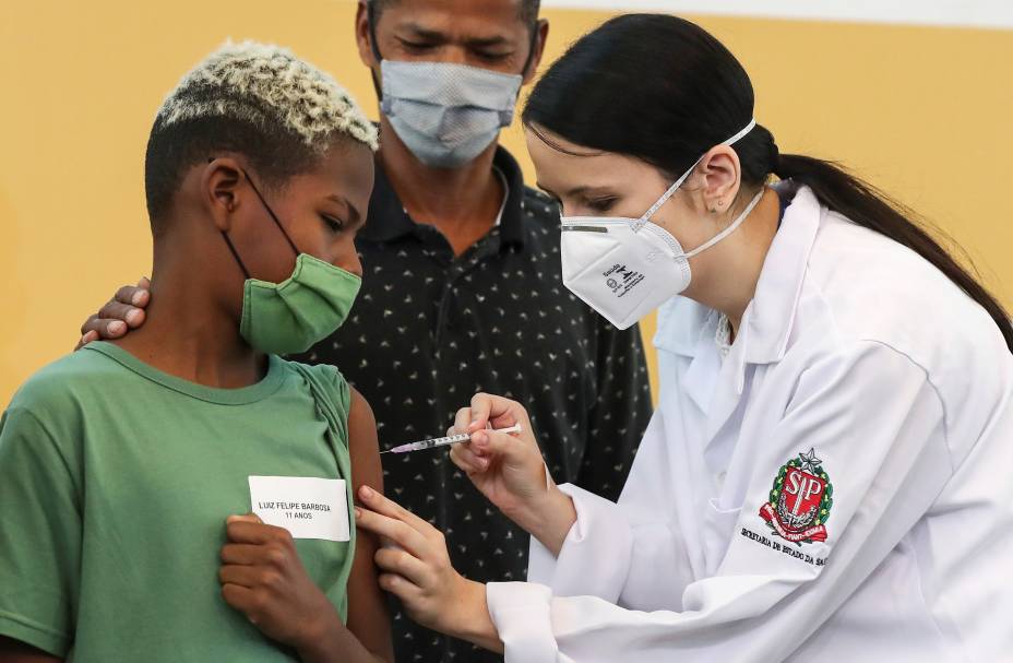 Vacinação infantil contra a Covid-19, em São Paulo, 2022.