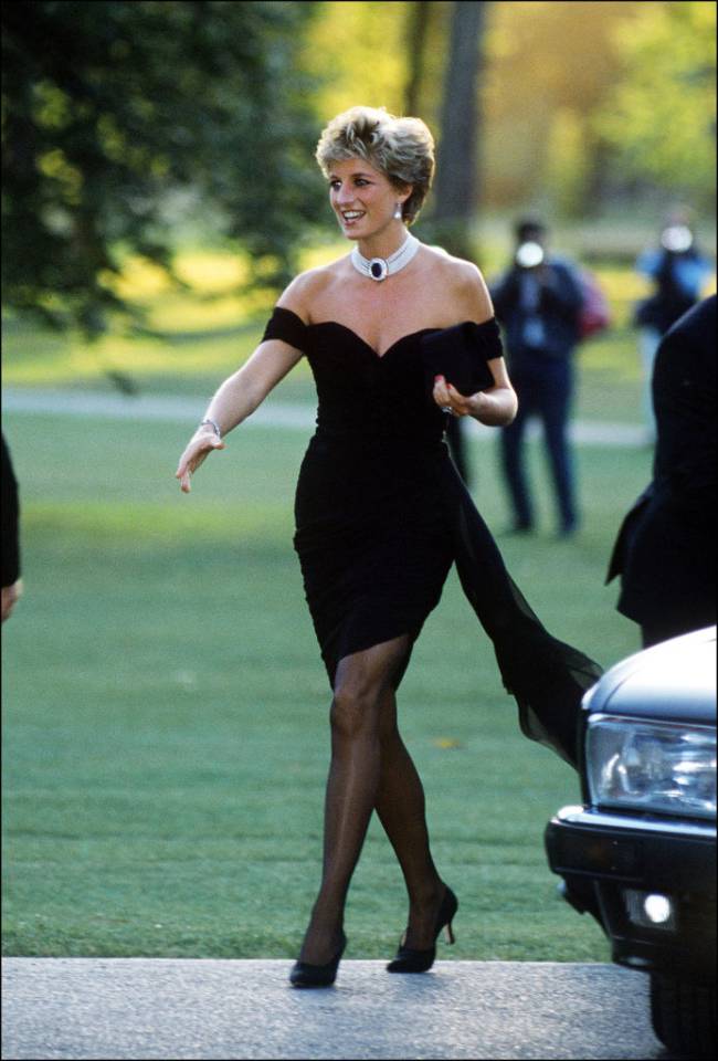 Diana At Serpentine Princess Diana (1961 - 1997) arriving at the Serpentine Gallery, London, in a gown by Christina Stambolian, June 1994. (Photo by Jayne Fincher/Getty Images)