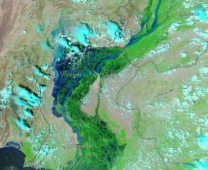 LagoPaquistão Imagem de uma composição de inundação de três dias terminando em 30 de agosto de 2022 dos instrumentos MODIS a bordo dos satélites Terra e Aqua.