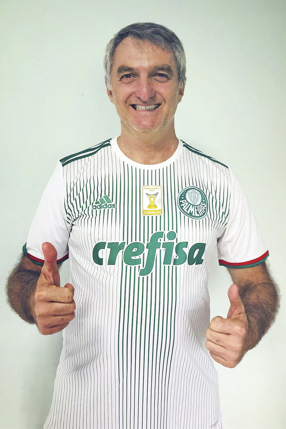 RENATO-BOLSONARO.jpg O MESMO DNA - Renato: defensor das armas, da cloroquina e do Palmeiras -