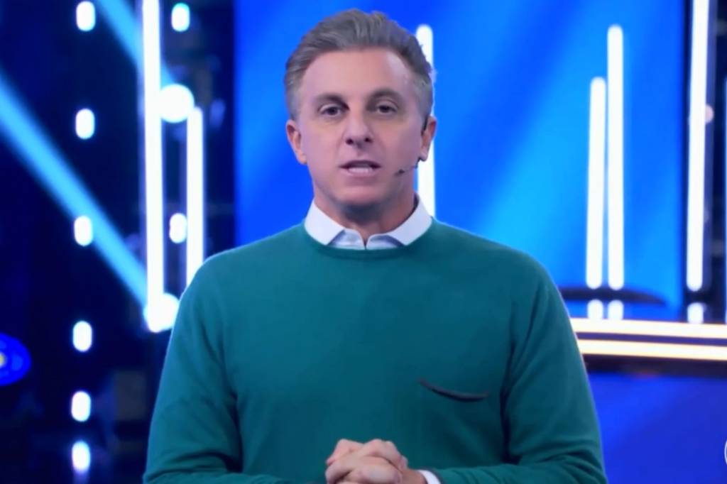 O tropeço de Luciano Huck em comentário sobre ‘Vale Tudo’