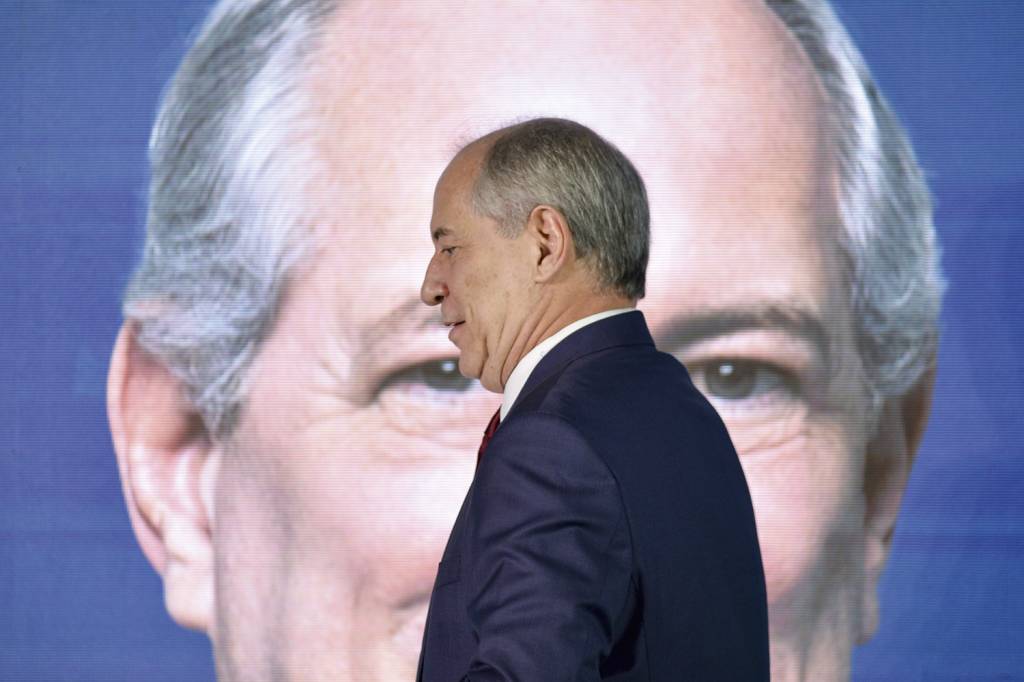 2256567_fotoarena.jpg SEM ACORDO - Ciro Gomes: campanha do pedetista não tem poupado o ex-presidente Lula de críticas pesadas -