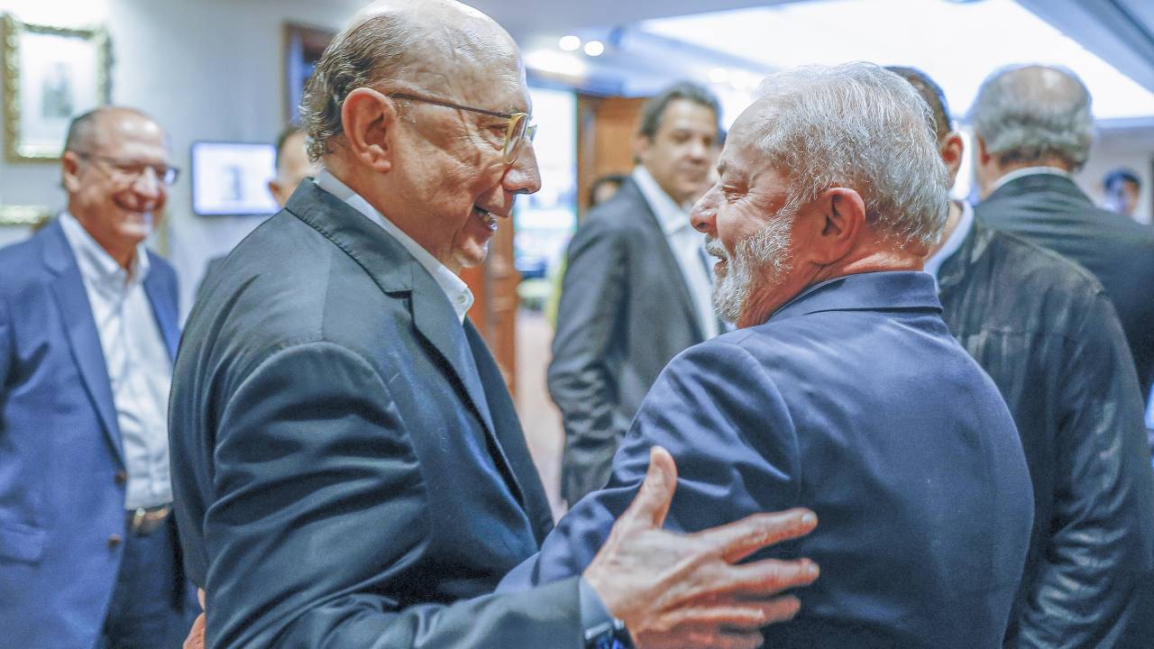 19.09.2022 - Lula e Alckmin, da Coligação Brasil da Esperança, participam de encontro com candidatos à Presidência da República em outras eleições, em São Paulo (SP). Foto: Ricardo Stuckert