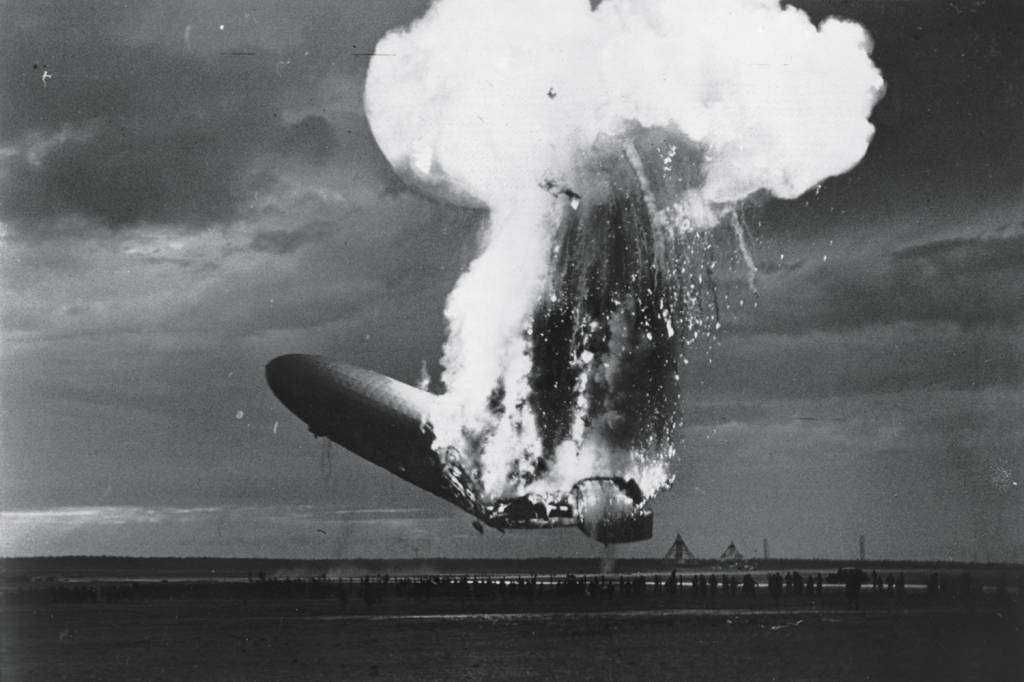 GettyImages-1139711391.jpg TRAGÉDIA - A explosão do Hindenburg em 6 de maio de 1937: o Titanic dos ares -