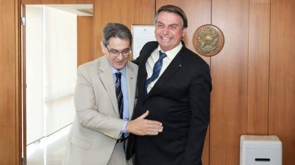 Bolsonaro deu um presente a Lula na reta final da eleição