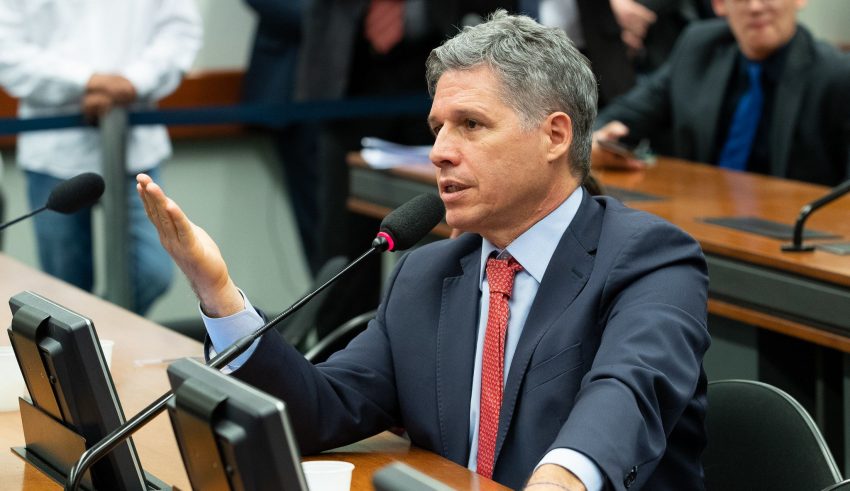 A ‘subida de foguete’ no orçamento do programa de compra de alimentos