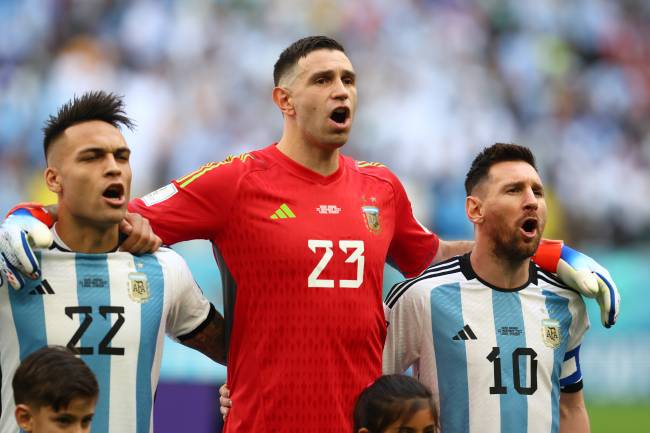 Argentina v Saudi Arabia: Group C – FIFA World Cup Qatar 2022 Martínez ao lado de Messi e Lautaro contra os sauditas -