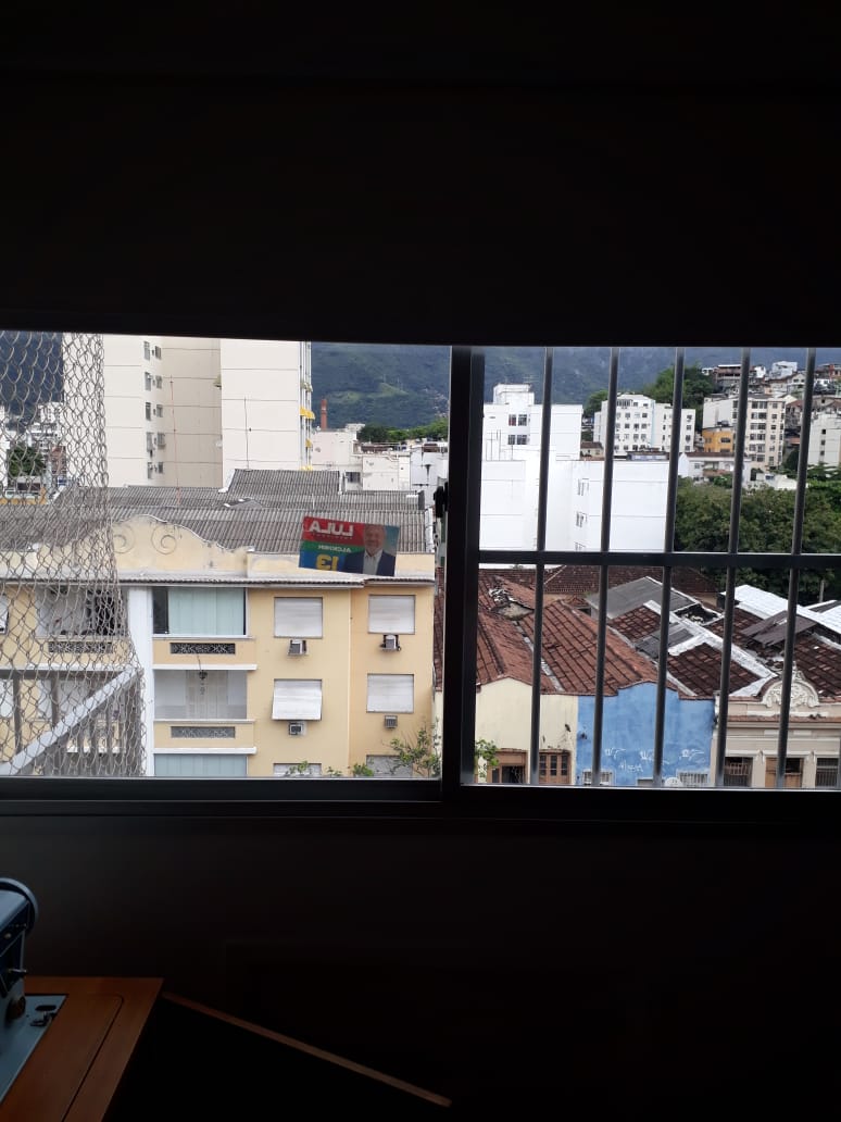 Especialistas falam sobre uso de janelas de prédios como manifestação
