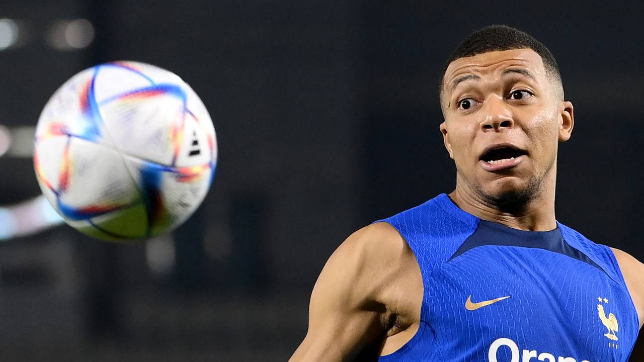 Mbappé tenta colocar os franceses nas quartas de final -