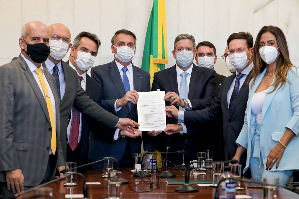 09/08/2021 Entrega da MP do Auxílio Brasil SUBSTITUÍDO - Apresentação do Auxílio Brasil pelo governo Bolsonaro, em 2021: novo modelo criou distorções -