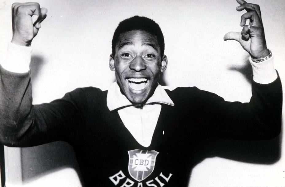 Pelé em 1958 após a conquista da primeira Copa do Mundo pelo Brasil -