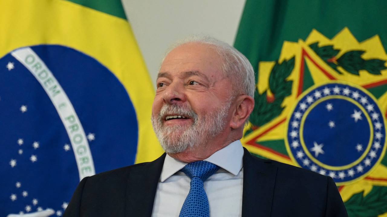 Lula sorrindo