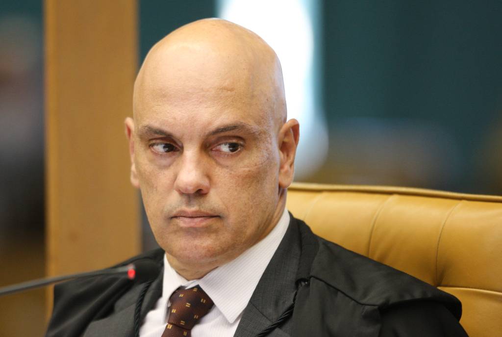 O novo plano de Moraes contra seguidores de Bolsonaro e as redes sociais
