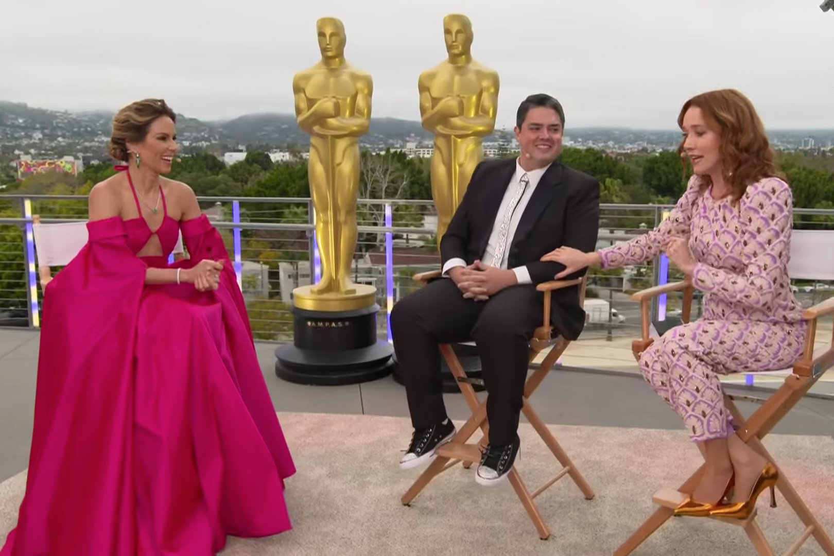 Camila Morgado rouba cena de Ana Furtado ao apresentar Oscar