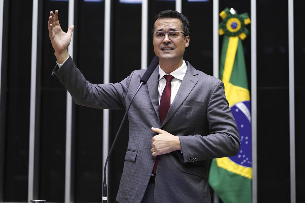 PGR arquiva pedido de Deltan para apurar abuso de autoridade de Moraes