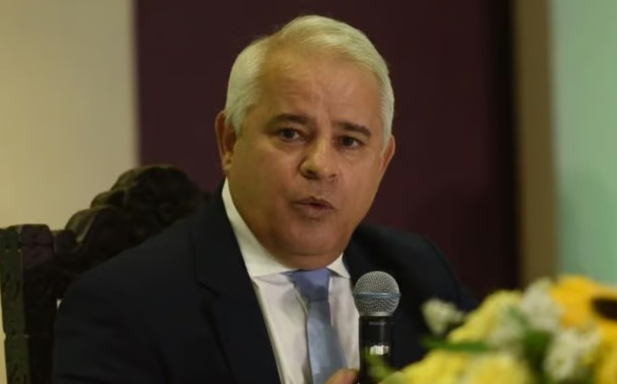 Pastor citado no escândalo do MEC volta a circular por Brasília