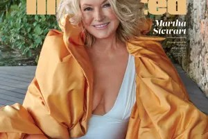 Aos 81 anos, Martha Stewart é a mulher mais velha a estampar a capa da edição de maiô da Revista Sports Illustrated -