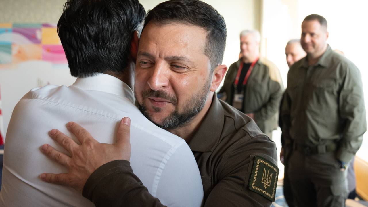 Rishi Sunak e Zelensky