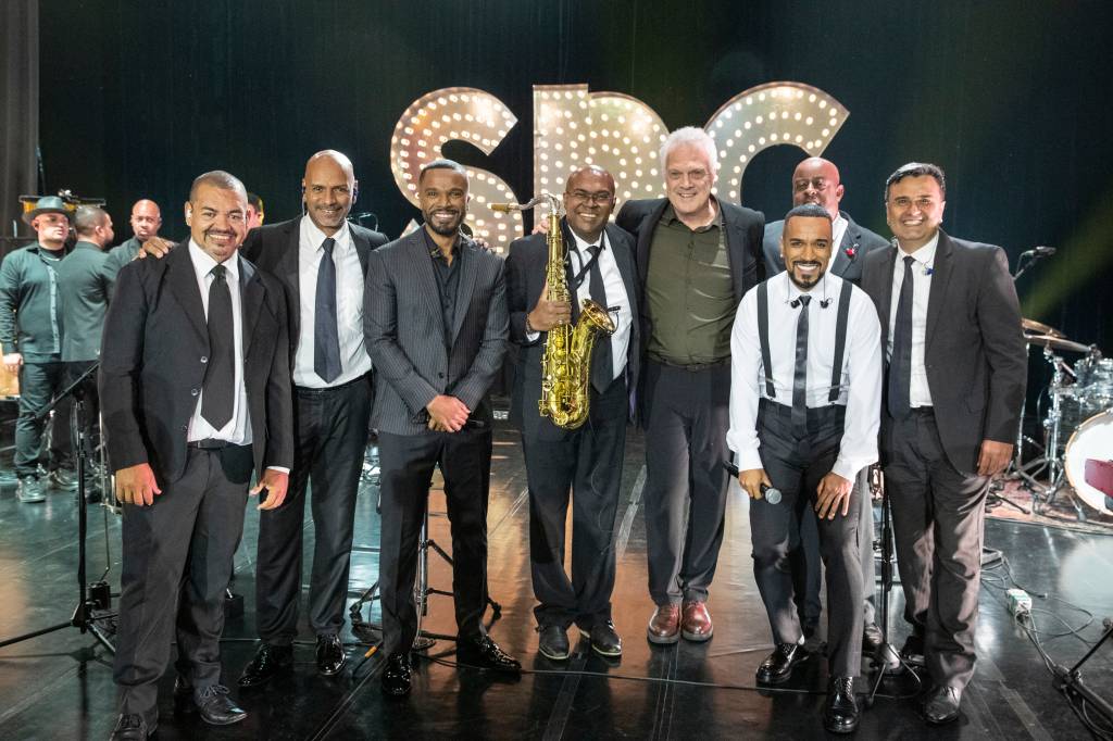 Som Brasil com Pedro Bial, Alexandre Pires e integrantes do Só Pra Contrariar – Som Brasil com Pedro Bial, Alexandre Pires e integrantes do Só Pra Contrariar –