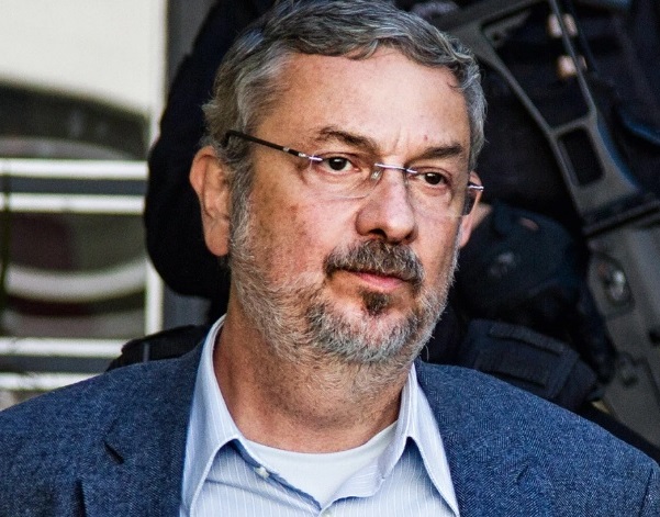 Fachin abre divergência e vota para manter casos de Palocci na Lava-Jato