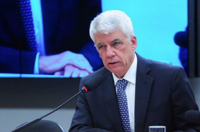 Contra a parede, diretor da Aneel é cotado para gerir contratos do pré-sal