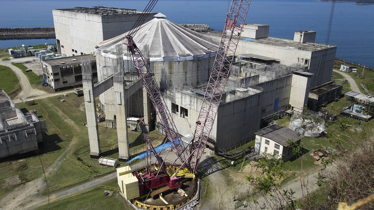 PRIORIDADE - A central iniciada em 1984: obra paralisada por décadas ganha impulso e deve ficar pronta até 2029
