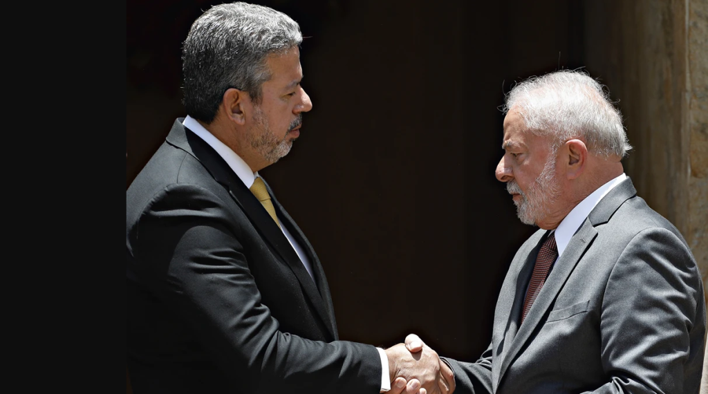 Lula e PT ajudaram Lira e Centrão em acordo com extrema-direita