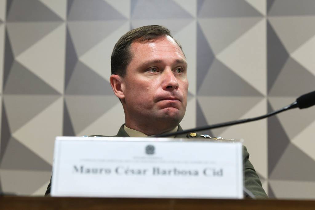 As últimas palavras da defesa de Mauro Cid no caso do golpe