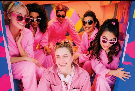 A resposta afiada da diretora de ‘Barbie’ aos ataques de conservadores