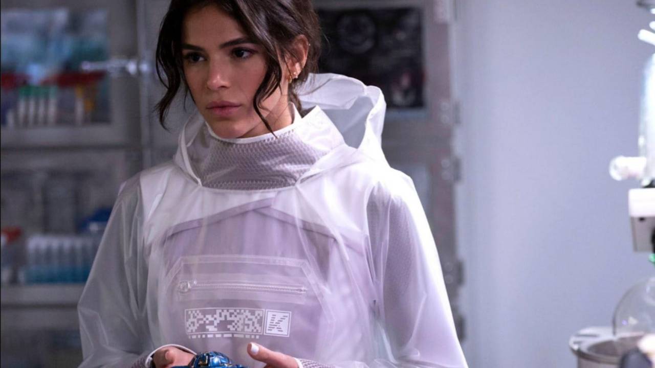 Bruna Marquezine como a Jenny Kord no filme 'Besouro Azul', da DC