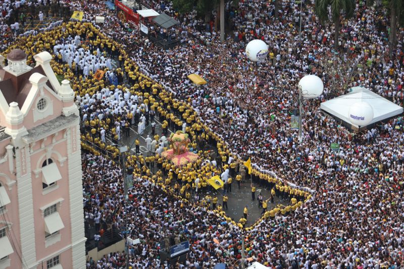 Análise: Censo confirma que brasileiro tem múltiplas formas de exercer a fé