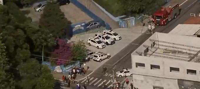 Aluna morre e três estudantes ficam feridos em ataque a escola em SP