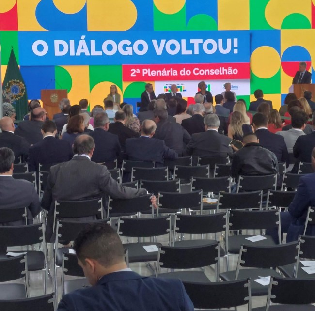 Segunda reunião plenária do Conselhão, no Salão Nobre do Palácio do Planalto, antes do discurso do presidente Lula