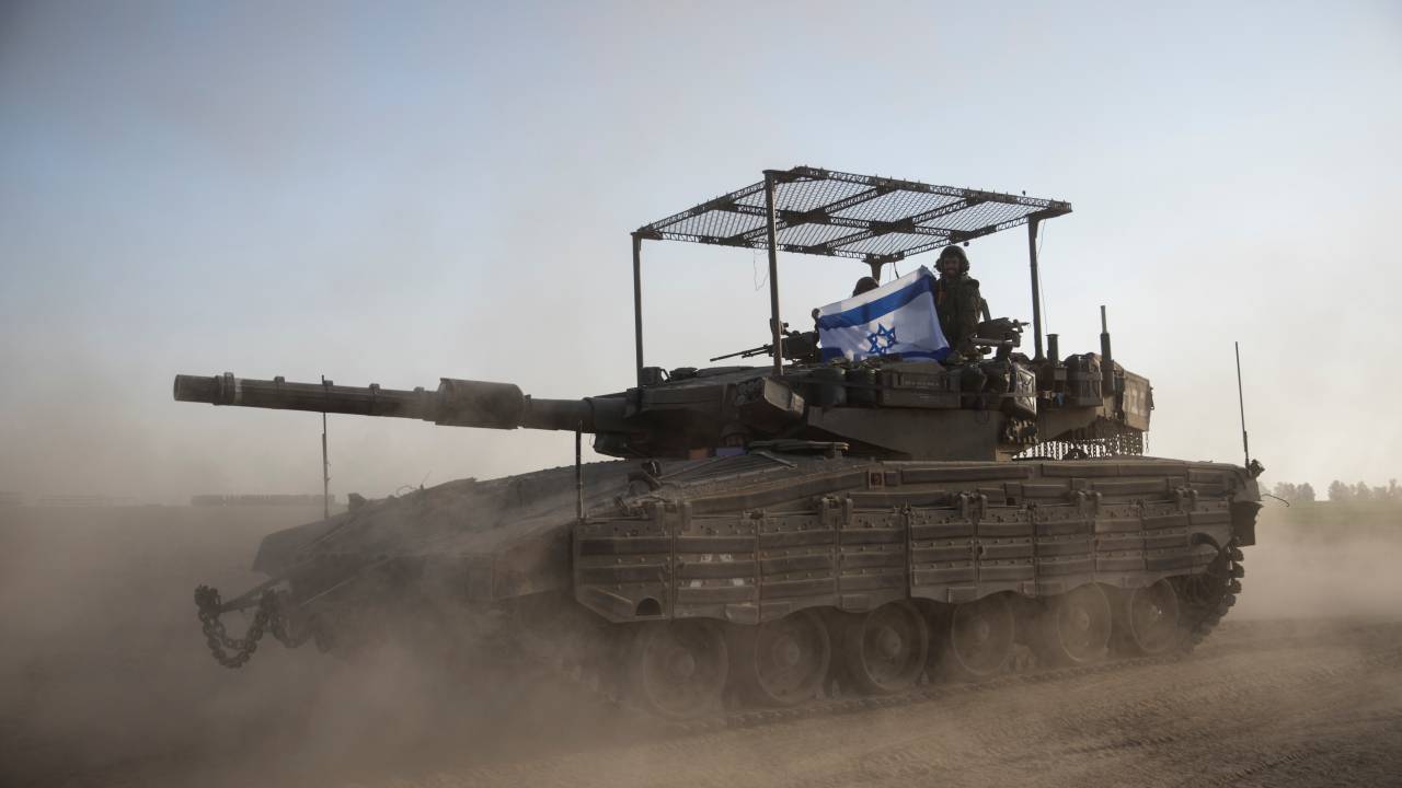 Soldados israelenses avançam na fronteira com a Faixa de Gaza. 21/01/2023