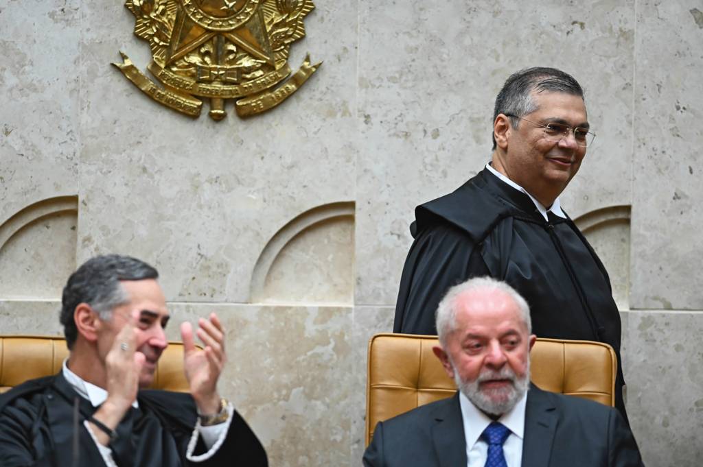 2499571_fotoarena.jpg ANTECESSOR - Flávio Dino chega ao STF: transição na Justiça foi confusa