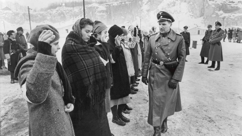 (arte-1)-FILME—A-LISTA-DE-SCHINDLER-b.jpg 'A LISTA DE SCHINDLER'