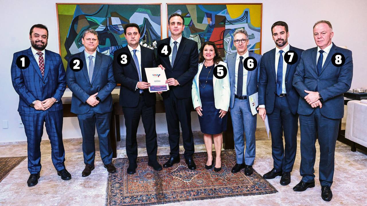 FRENTE AMPLA - 1. Cláudio Castro (RJ), 2. Tarcísio de Freitas (SP), 3. Ratinho Junior (PR), 4. o presidente do Senado, Rodrigo Pacheco, 5. a vice-governadora Marilisa Boehm (SC), 6. Romeu Zema (MG), 7. Eduardo Leite (RS), e 8. Renato Casagrande (ES): pacote contra o crime