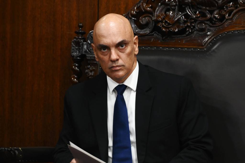 2365310_fotoarena.jpg EPÍLOGO - Alexandre de Moraes: “prêmio” a Mauro Cid vai depender da efetividade da colaboração do tenente-coronel