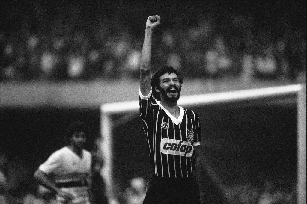 Sócrates na época em que jogou pelo Corinthians, em São Paulo