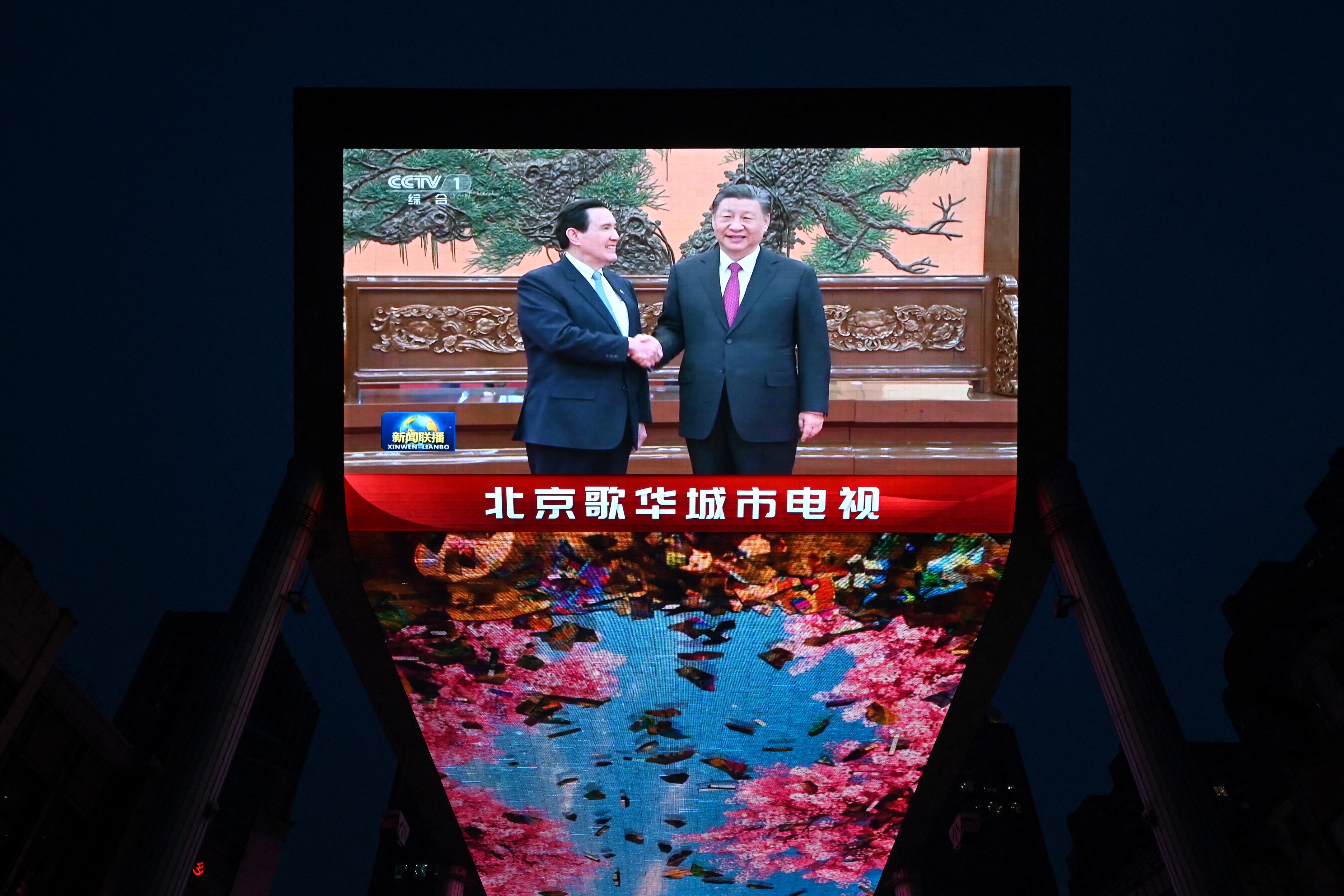 Xi diz que ninguém pode parar ‘reunião de família’ entre Pequim e Taiwan