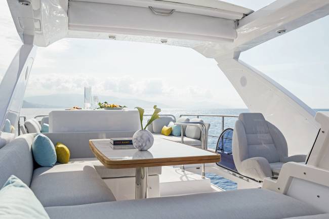 AZ56 – Flybridge 2 Iate de Thiago Silva -