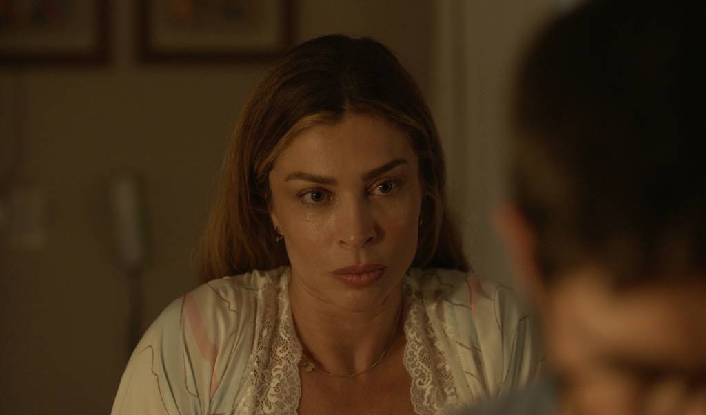 Grazi Massafera é mãe surtada em Uma Família Feliz: ‘Mulher se questiona’