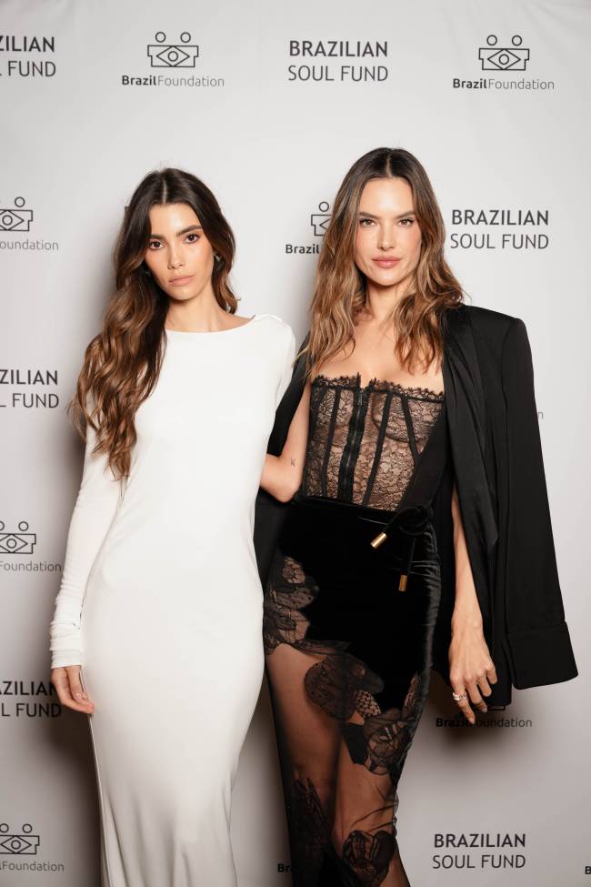 Cindy Mello e Alessandra Ambrosio –