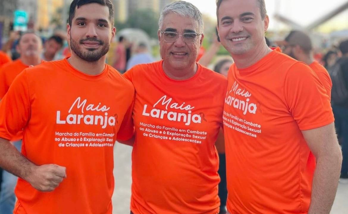 André Fernandes (PL), Eduardo Girão (Novo) e Capitão Wagner (União Brasil) participam de evento em Fortaleza