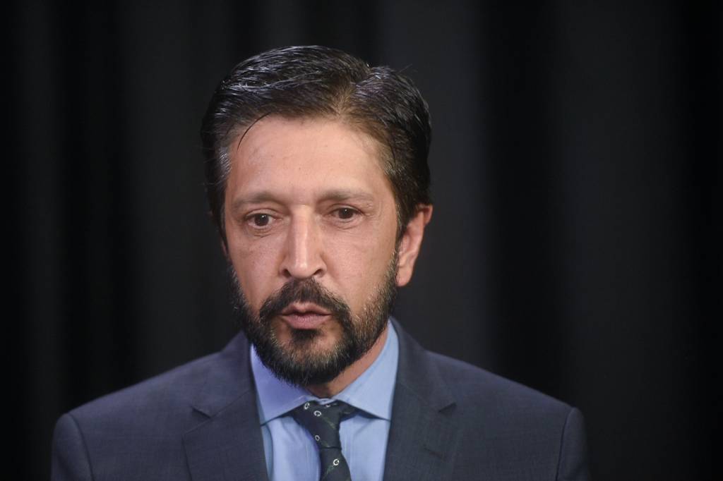 “Empresa assassina”: Ricardo Nunes dispara contra aplicativo de transporte