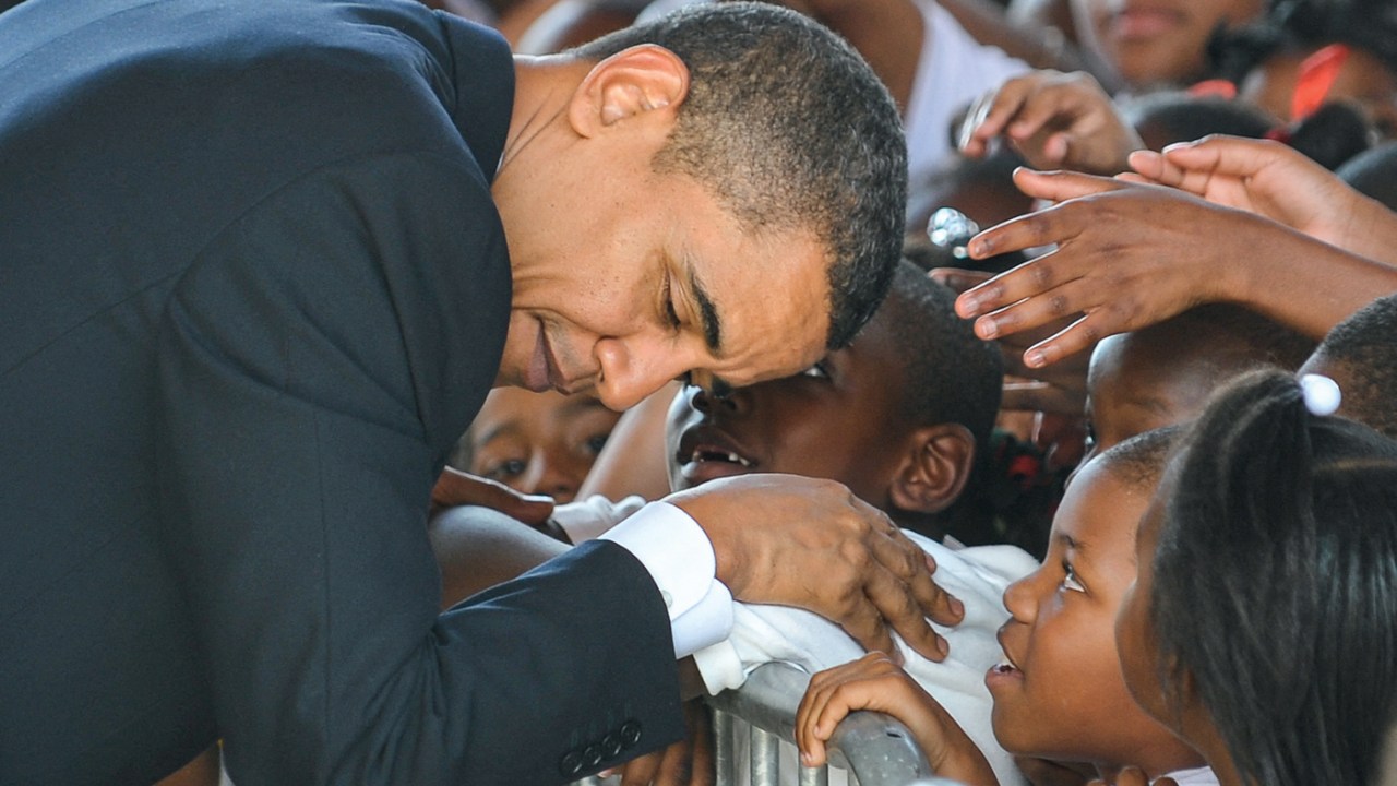 BOA LIÇÃO - Barack Obama numa escola charter de Nova Orleans: inovação