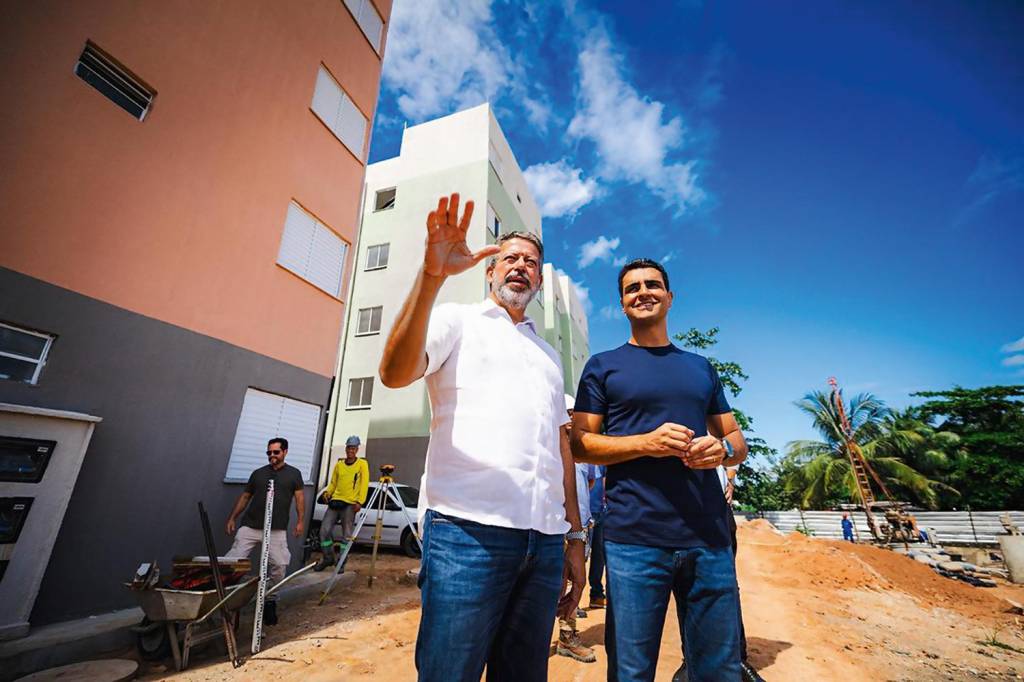 3—7789897980.jpg MACEIÓ - Lira e JHC: definição do candidato a vice pode atrapalhar os planos do presidente da Câmara para 2026