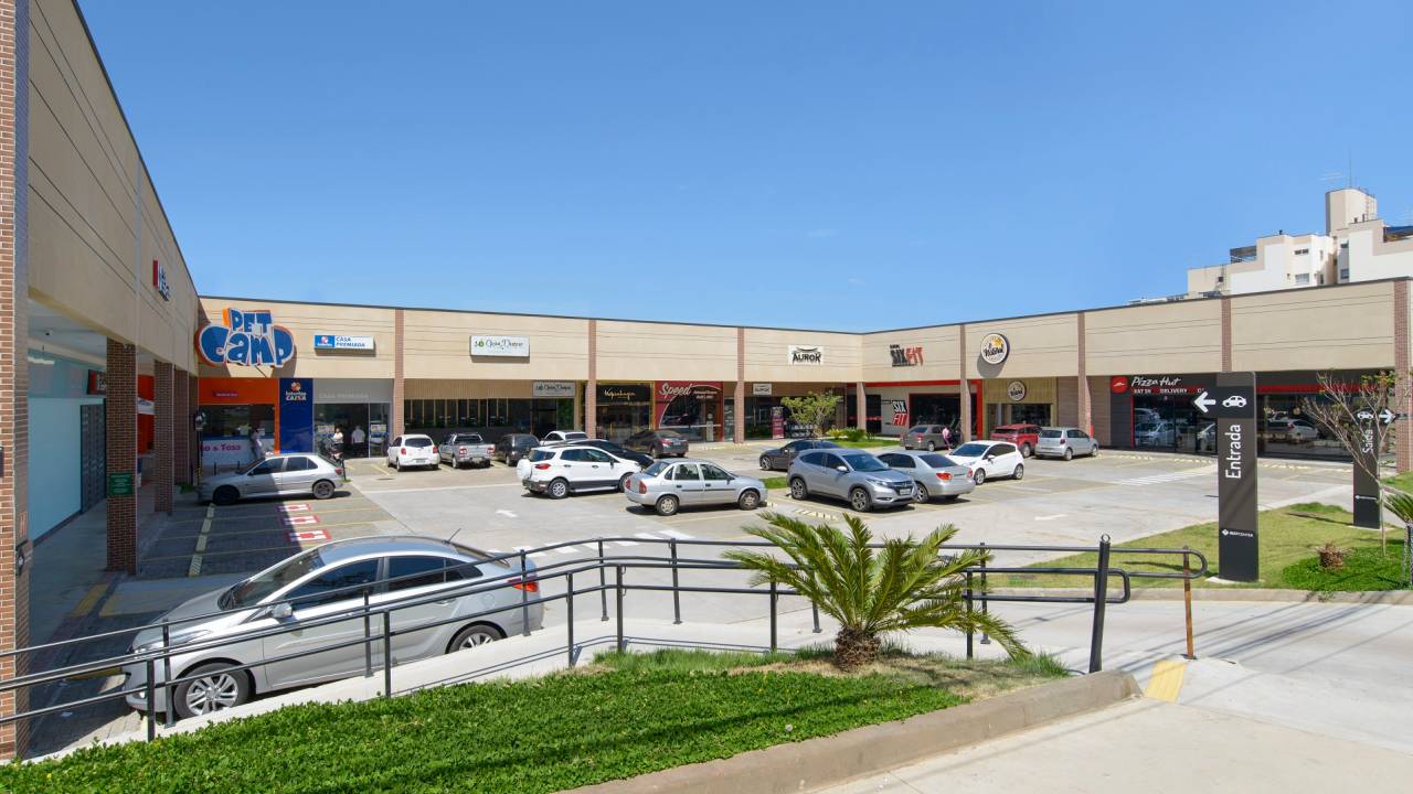Centro comercial de subsidiária da São Carlos em Campinas (SP)
